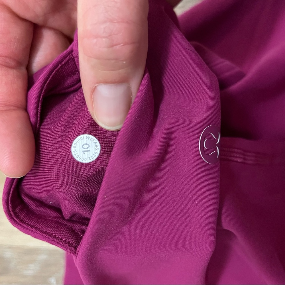 Lululemon Magenta Leggings - Picture 5 of 6